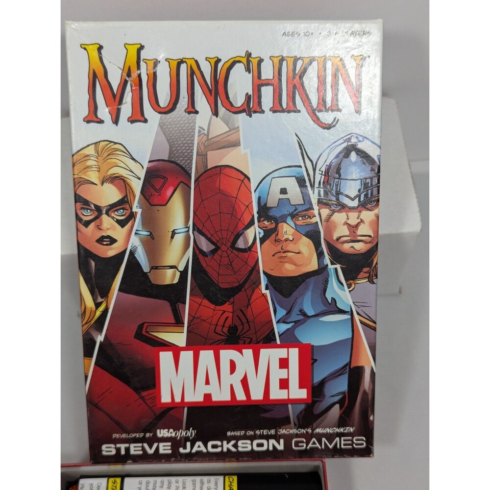 MUNCHKIN: Marvel Edition  USAopoly Steve Jackson Games 168 Cards +